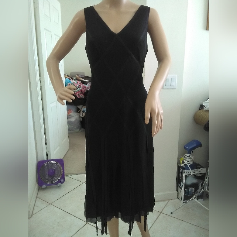 Luxurious Silk Nicole Miller Collection Elegant Black Sleeveless Dress Sz. 12